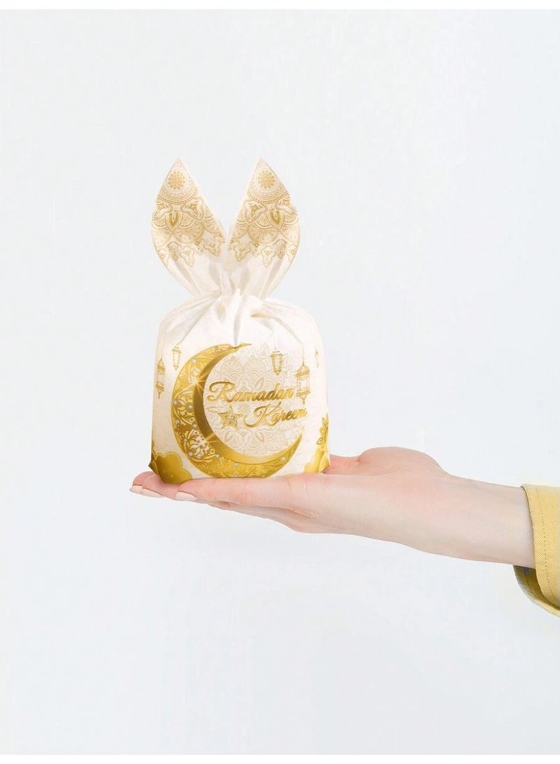 توزيعات رمضان 25 قطعة أكياس هدايا بلاستيكية بتصميم هلال ونجمة ذهبية وعبارة رمضان كريم، مناسبة لتقديم الحلوى وزينة حفلات رمضان والعيد - Image 3